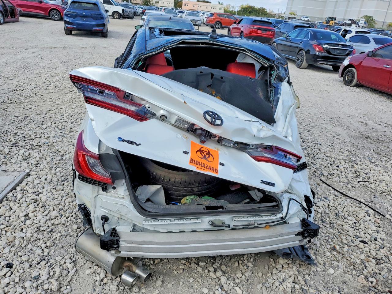 2025 TOYOTA CAMRY