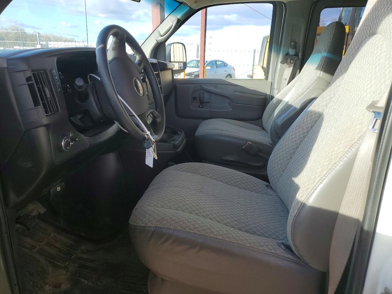 2009 CHEVROLET EXPRESS