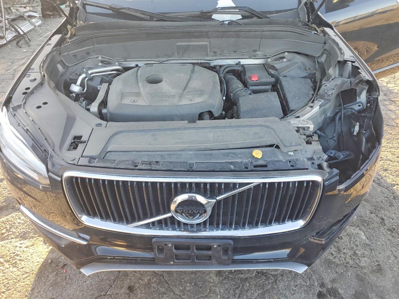 2018 VOLVO XC90