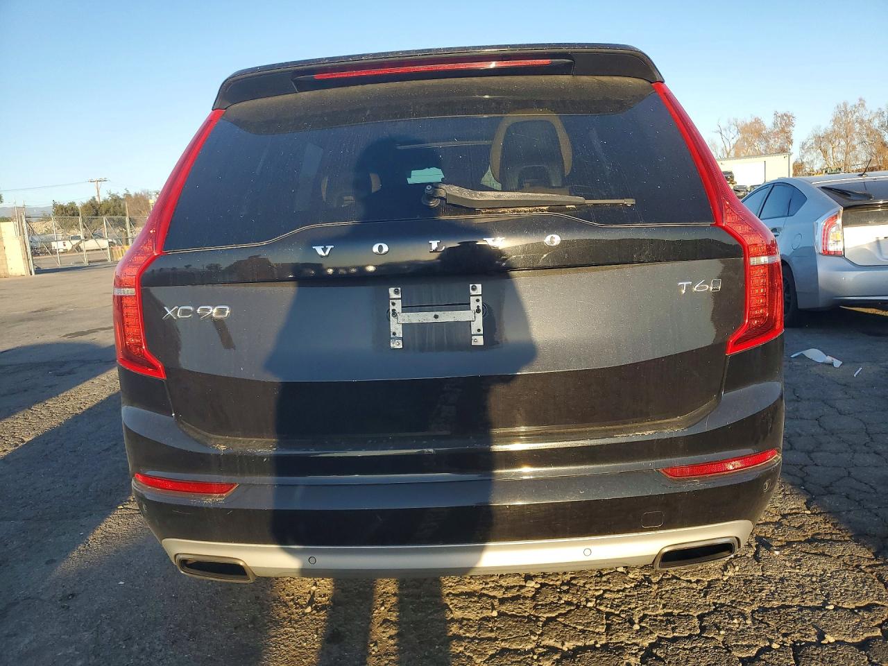 2018 VOLVO XC90