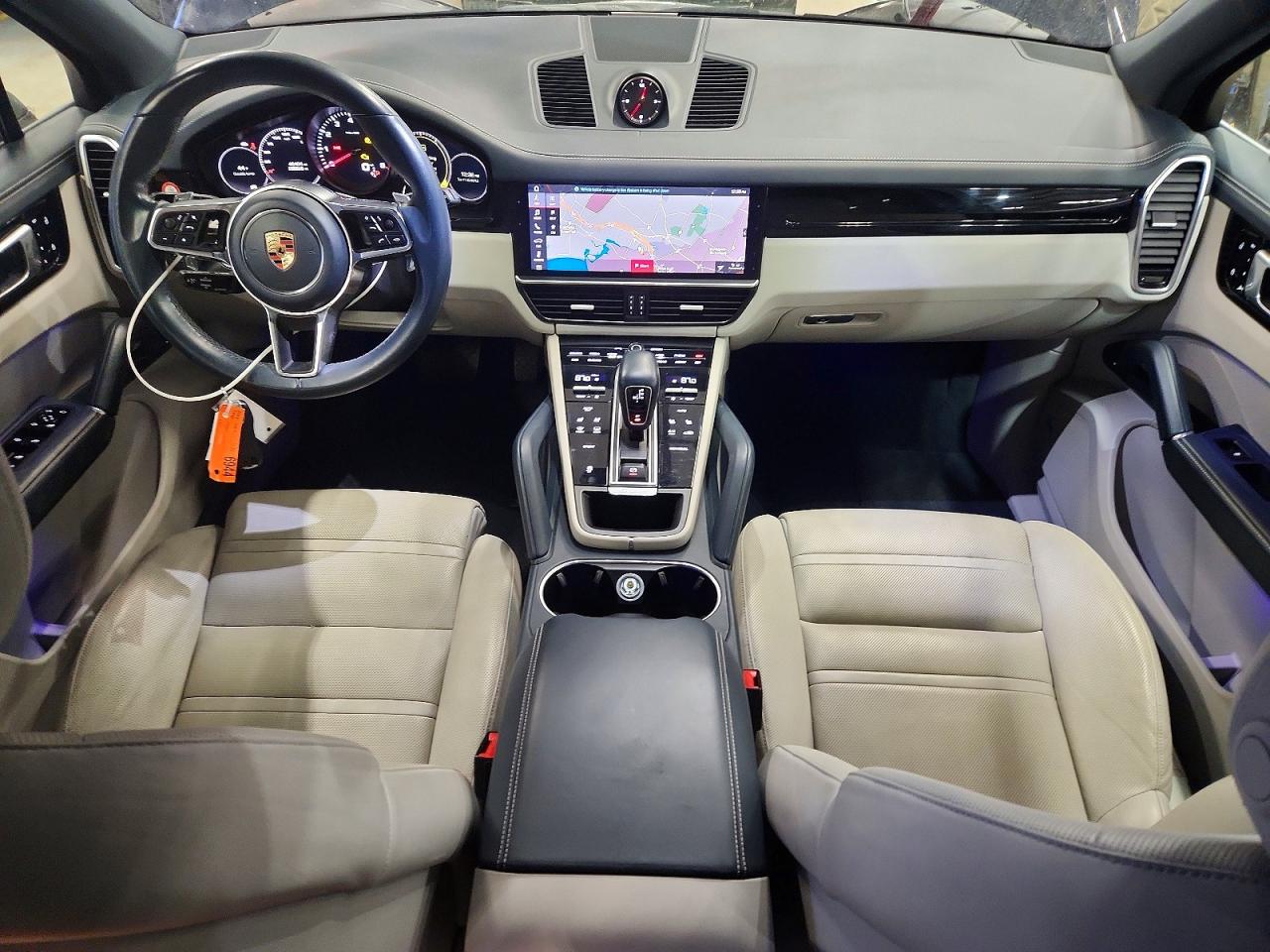 2019 PORSCHE CAYENNE