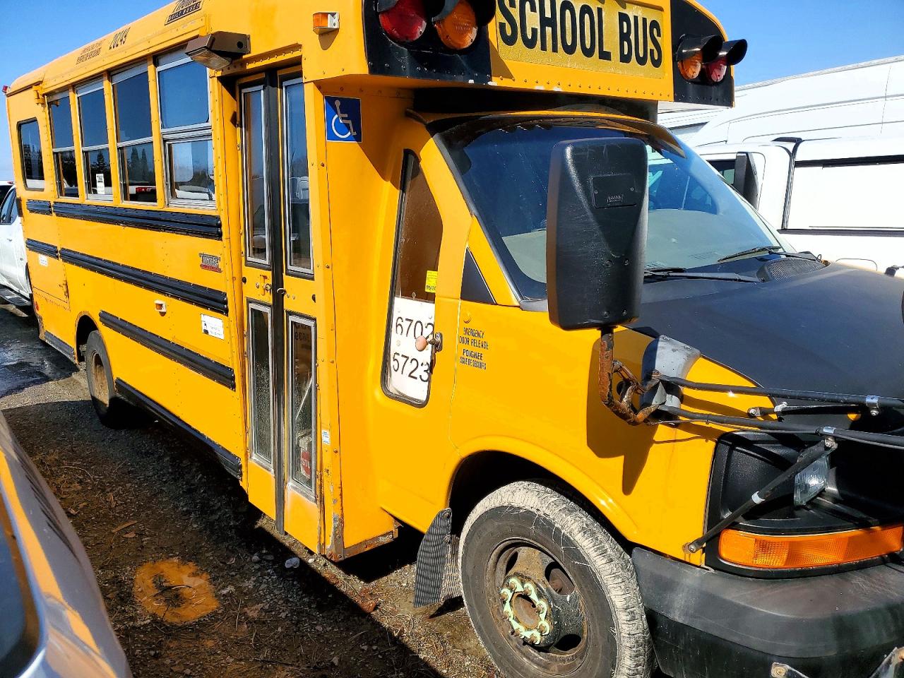 2010 THOMAS EXPRESS