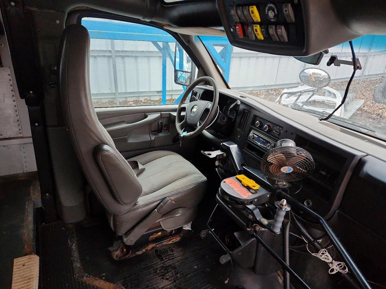 2010 CHEVROLET EXPRESS
