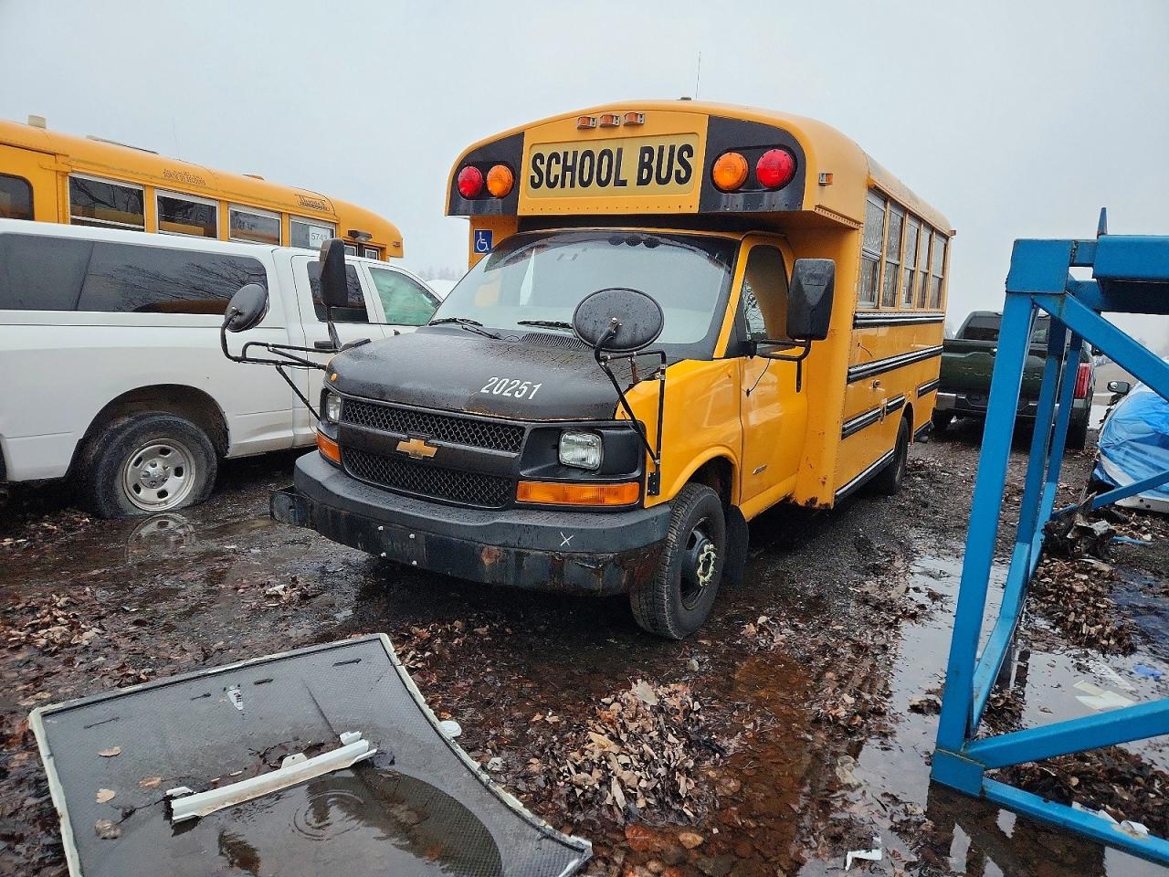 2010 CHEVROLET EXPRESS