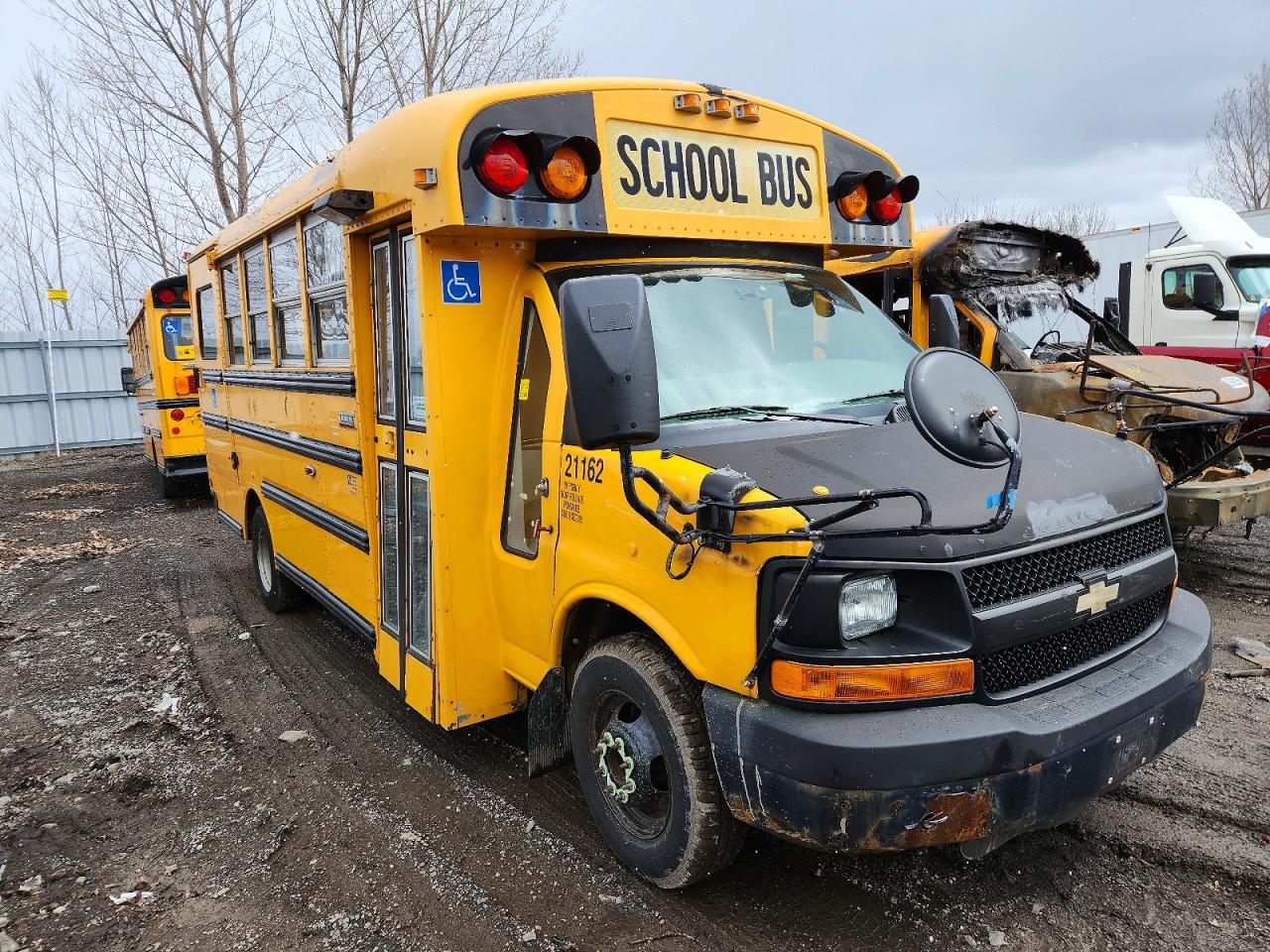 2011 THOMAS EXPRESS