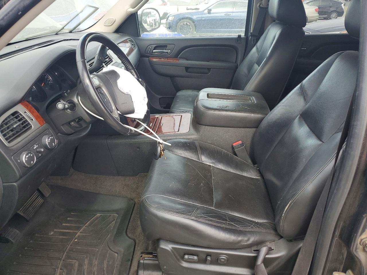 2010 CHEVROLET TAHOE