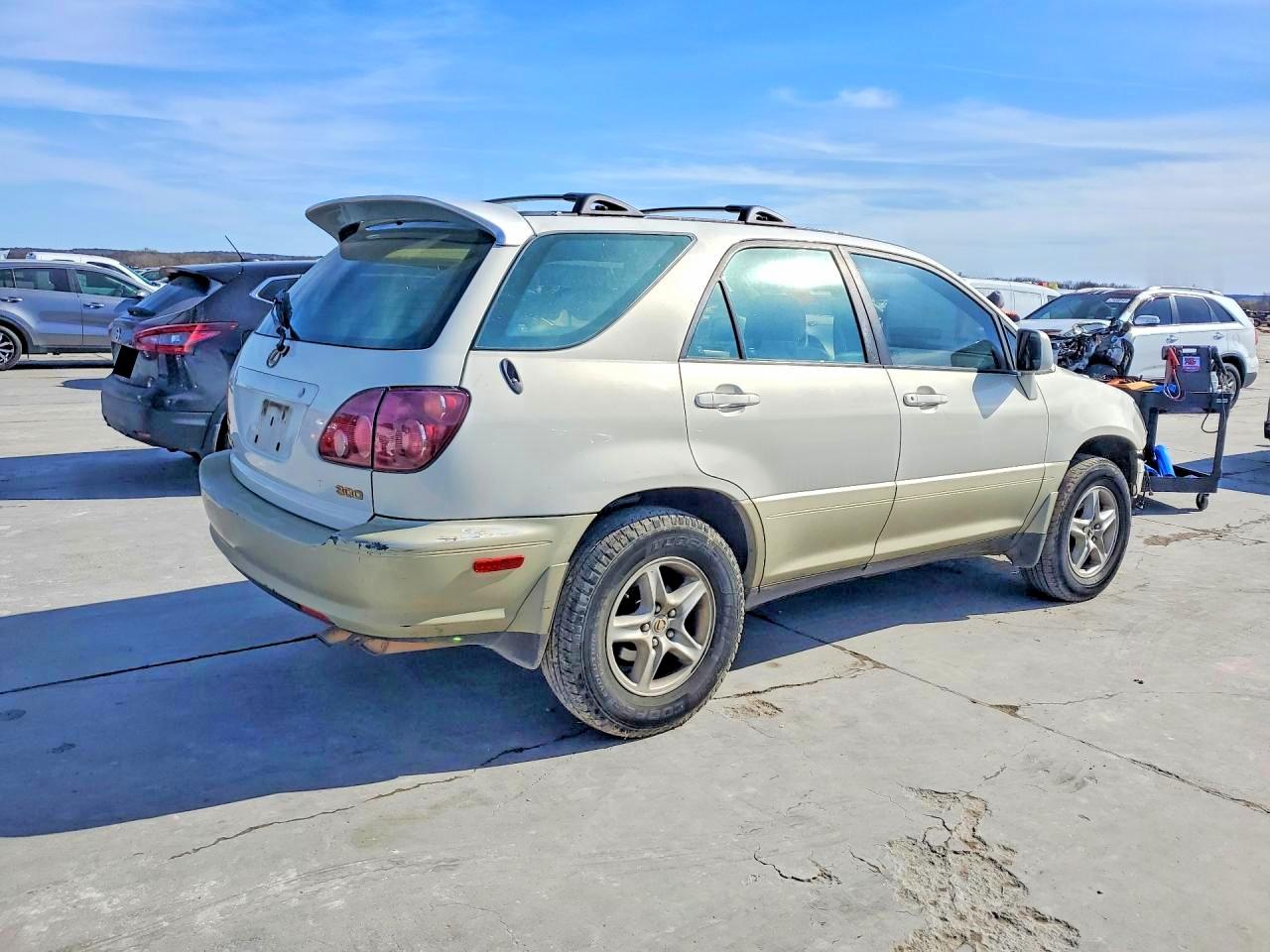 2000 LEXUS RX300