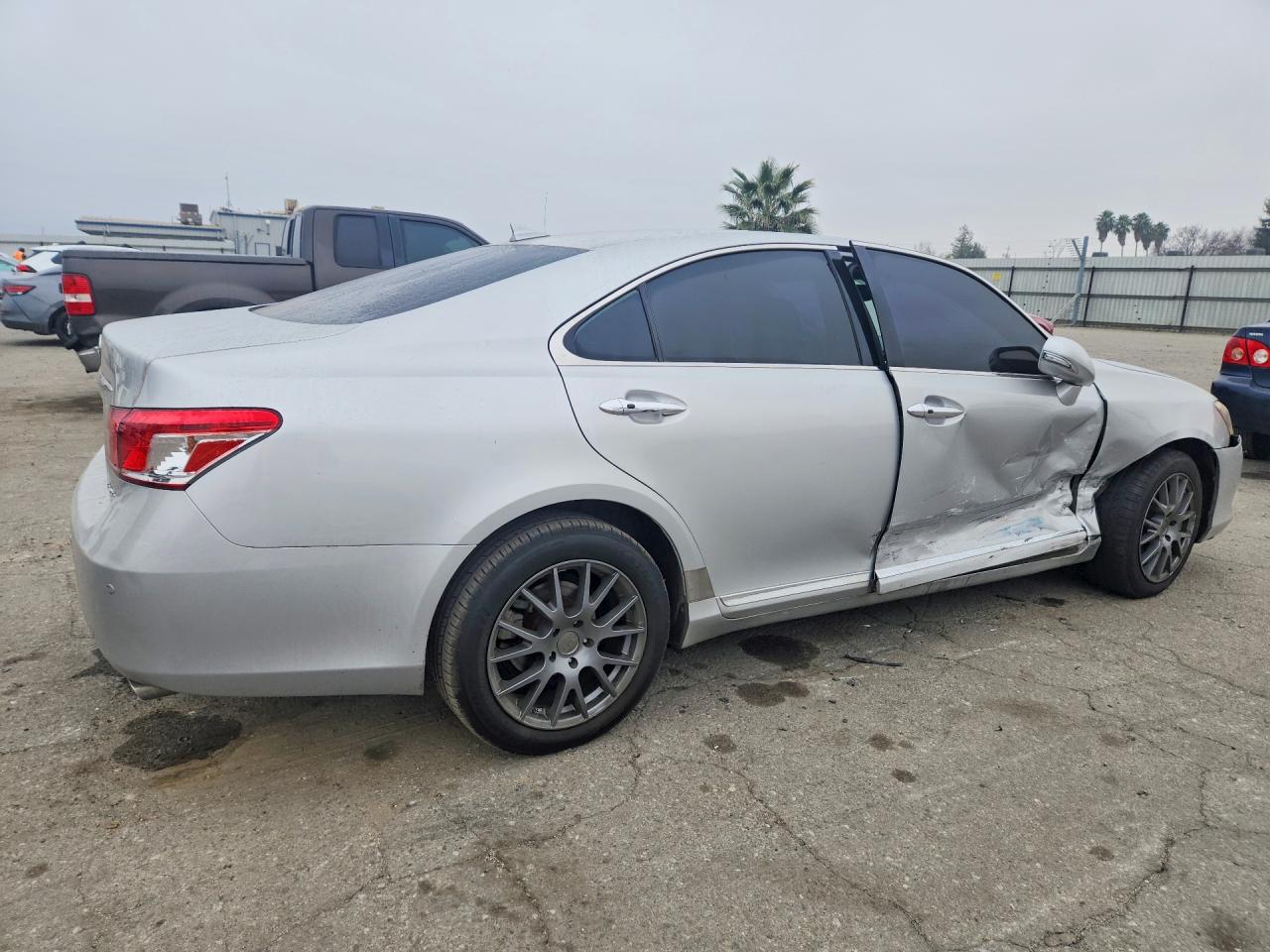 2011 LEXUS ES350
