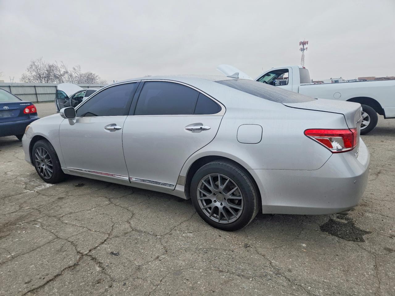 2011 LEXUS ES350