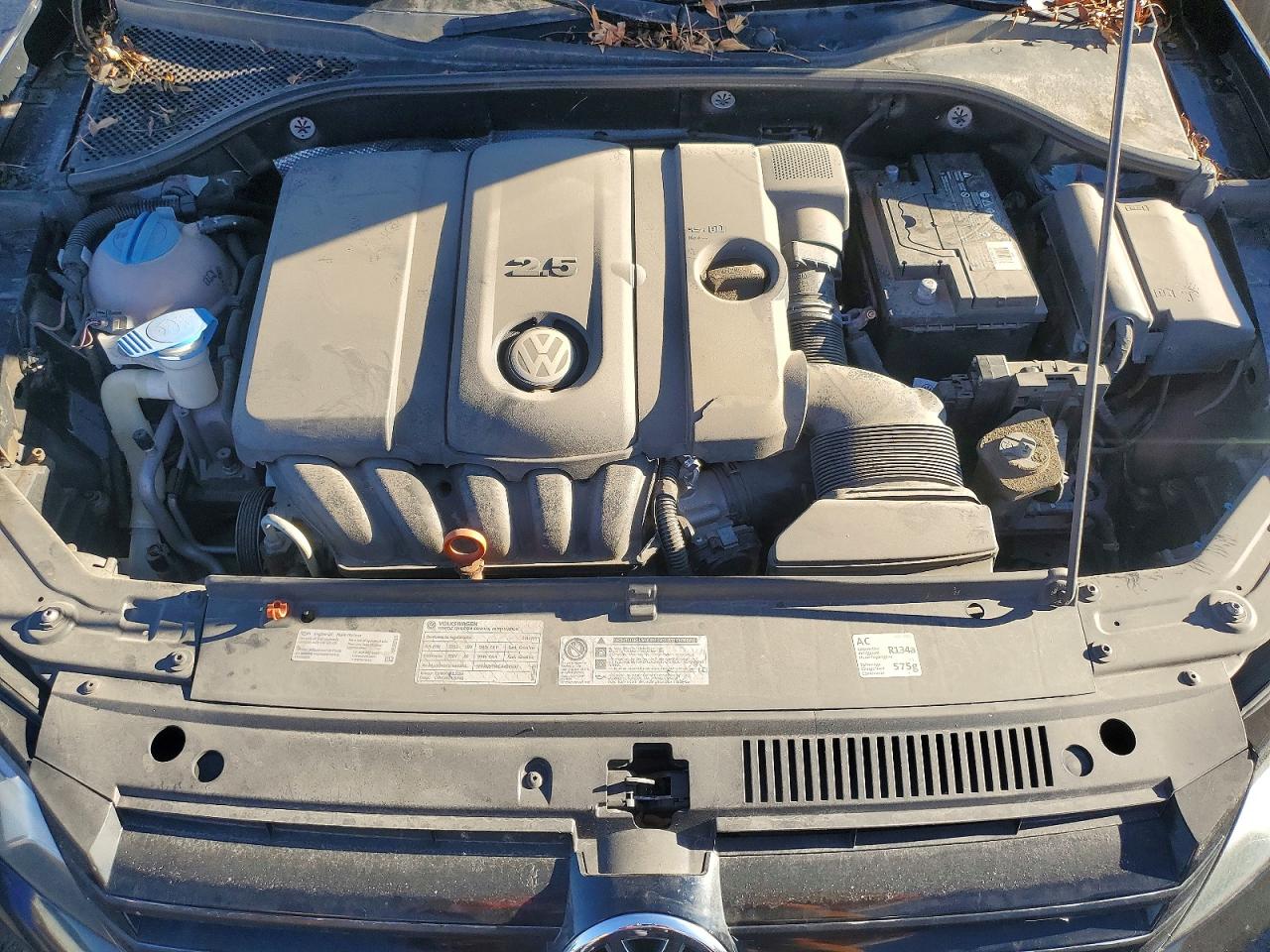 2012 VOLKSWAGEN PASSAT