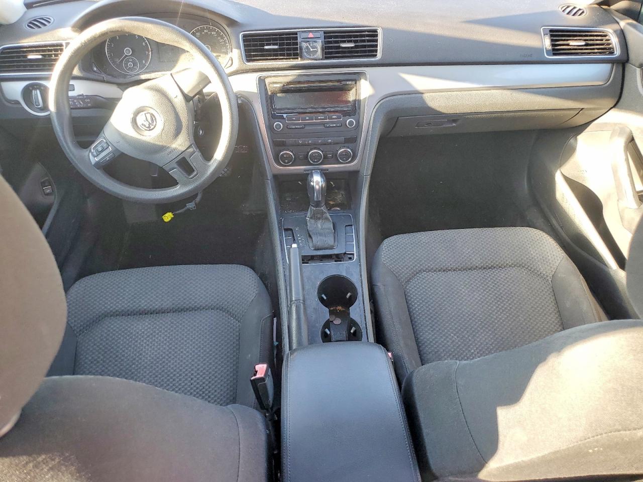 2012 VOLKSWAGEN PASSAT
