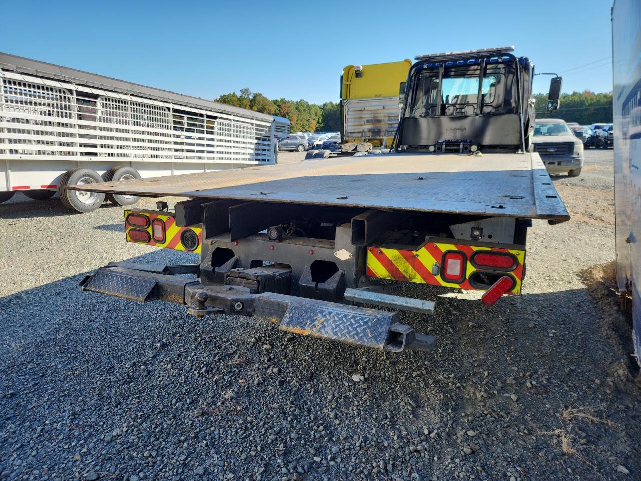 2025 HINO TOW TRUCK