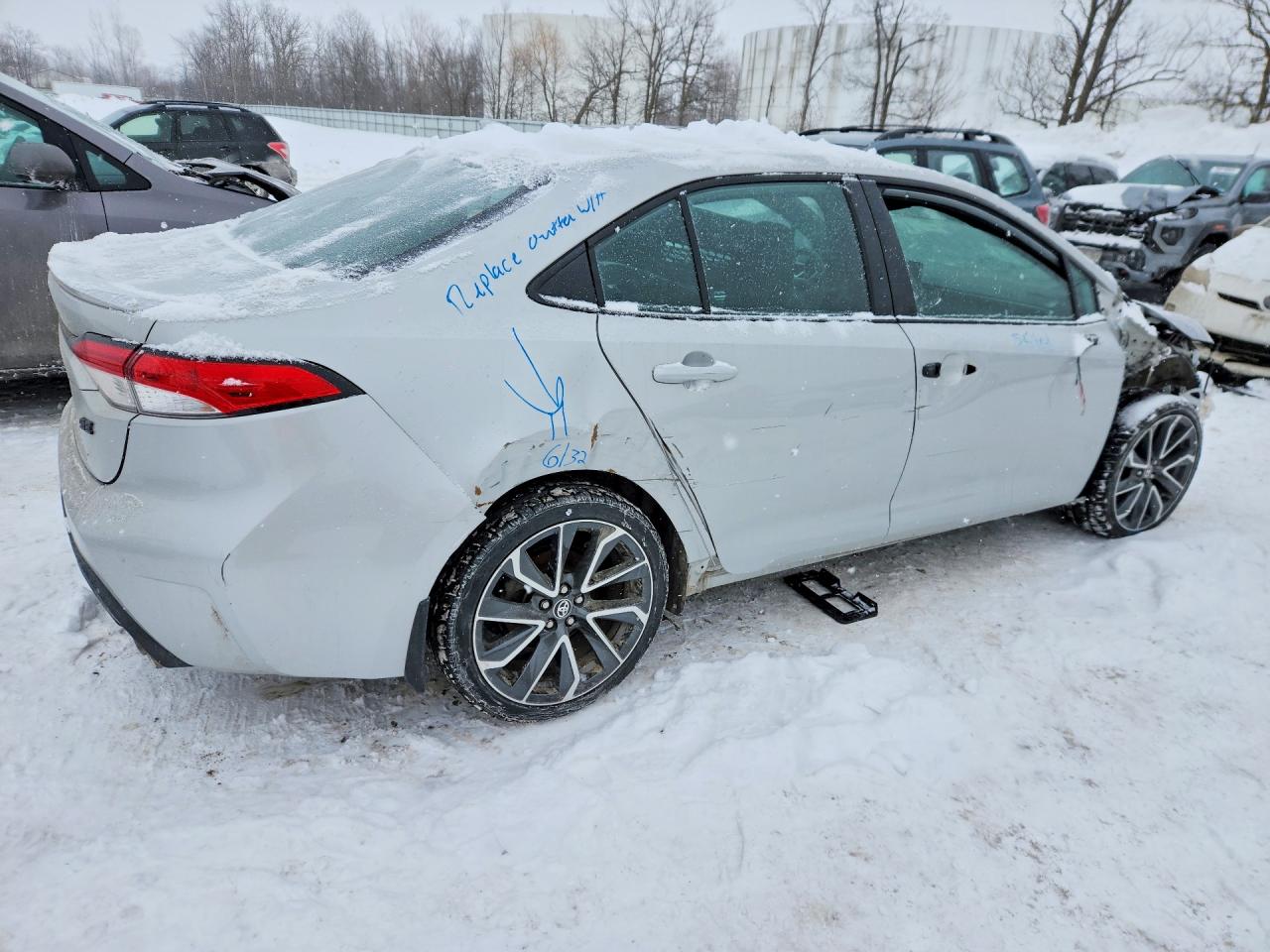 2022 TOYOTA COROLLA