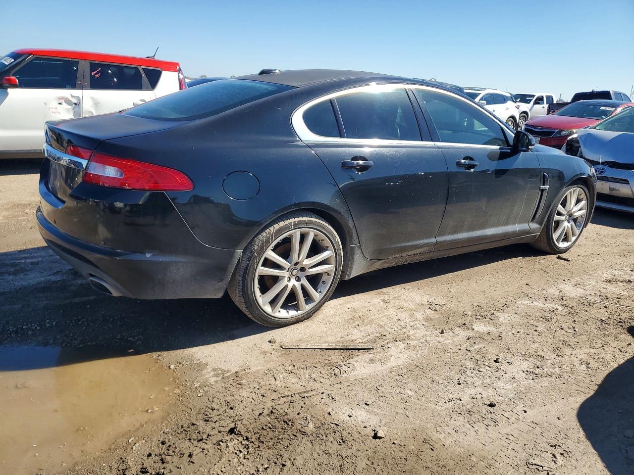 2010 JAGUAR XF