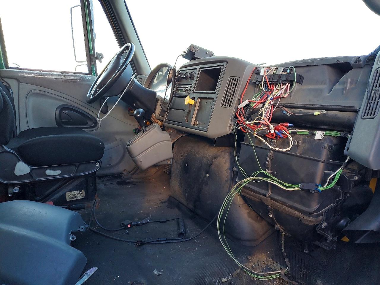 2006 INTERNATIONAL 4000 SERIE