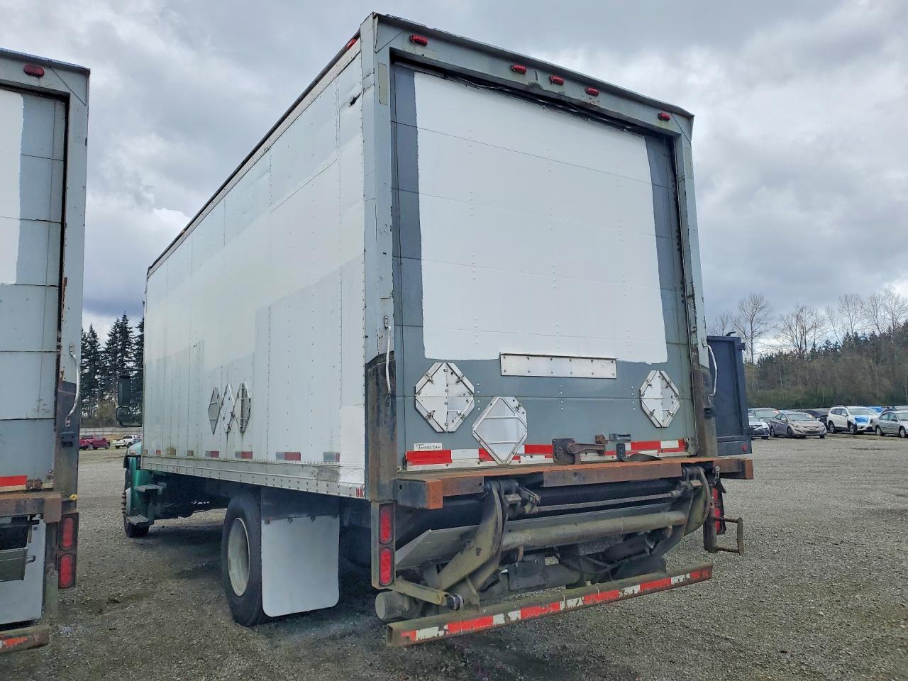 2009 INTERNATIONAL 4300