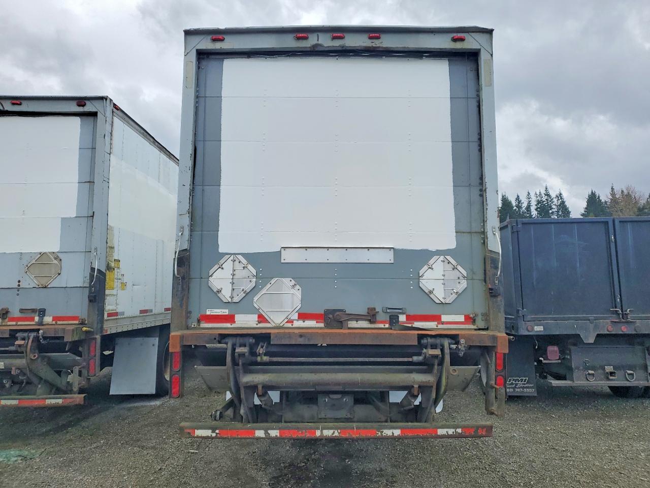 2009 INTERNATIONAL 4300