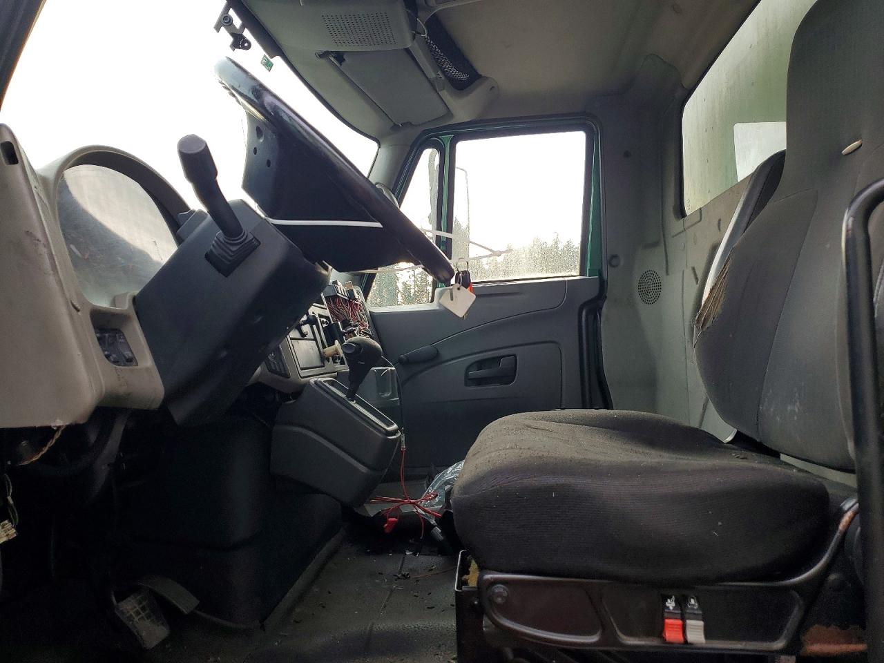 2009 INTERNATIONAL 4300