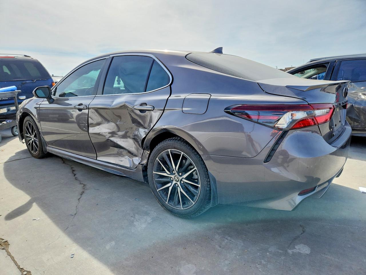 2023 TOYOTA CAMRY