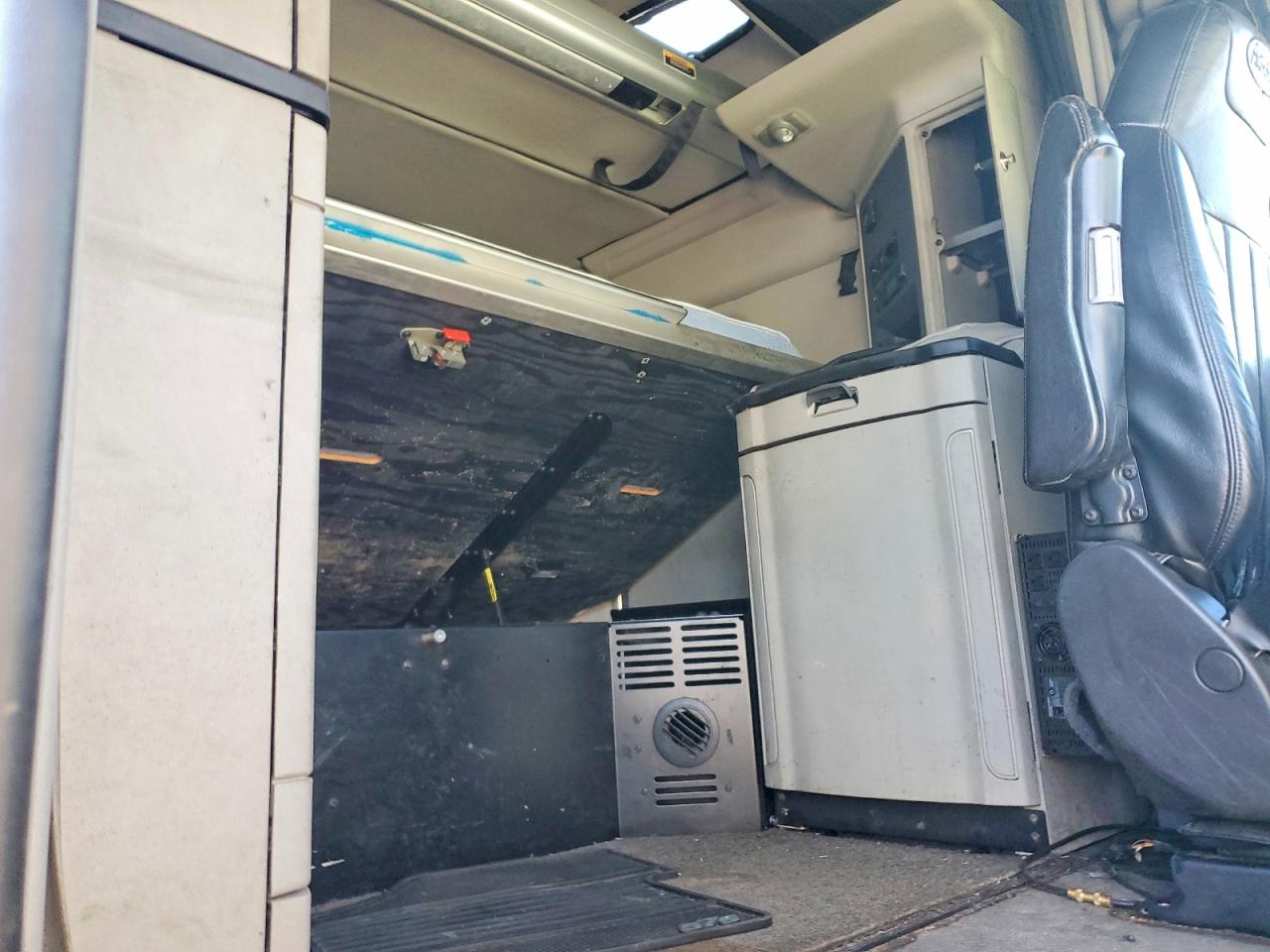 2019 PETERBILT ALL MODELS