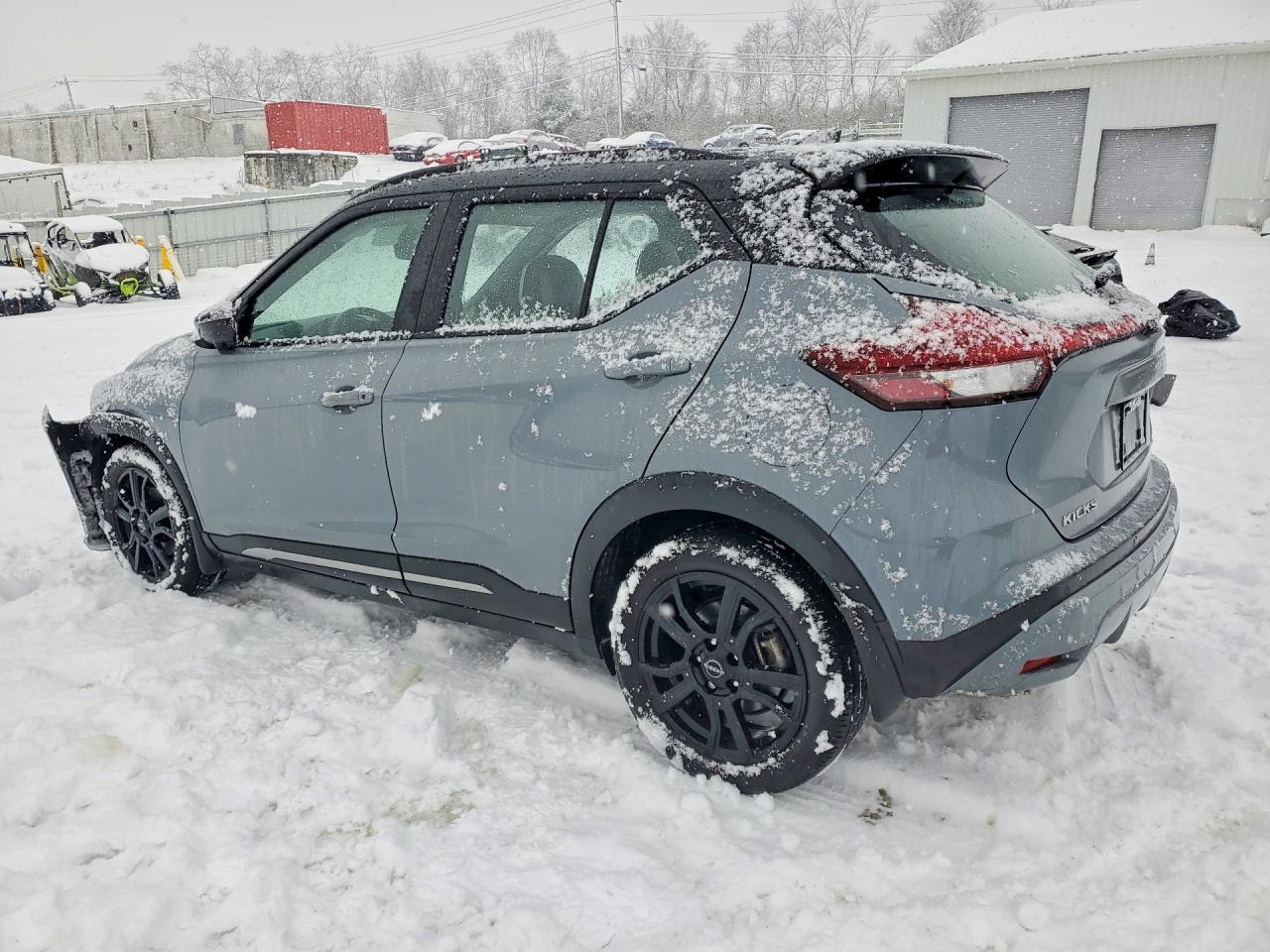 2022 NISSAN KICKS