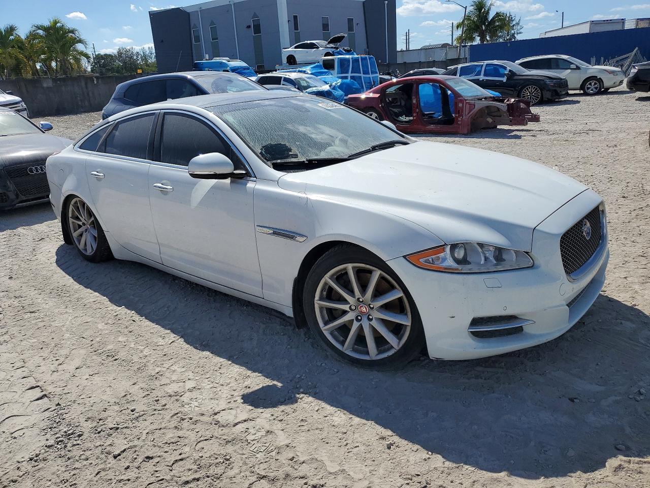 2014 JAGUAR XJ