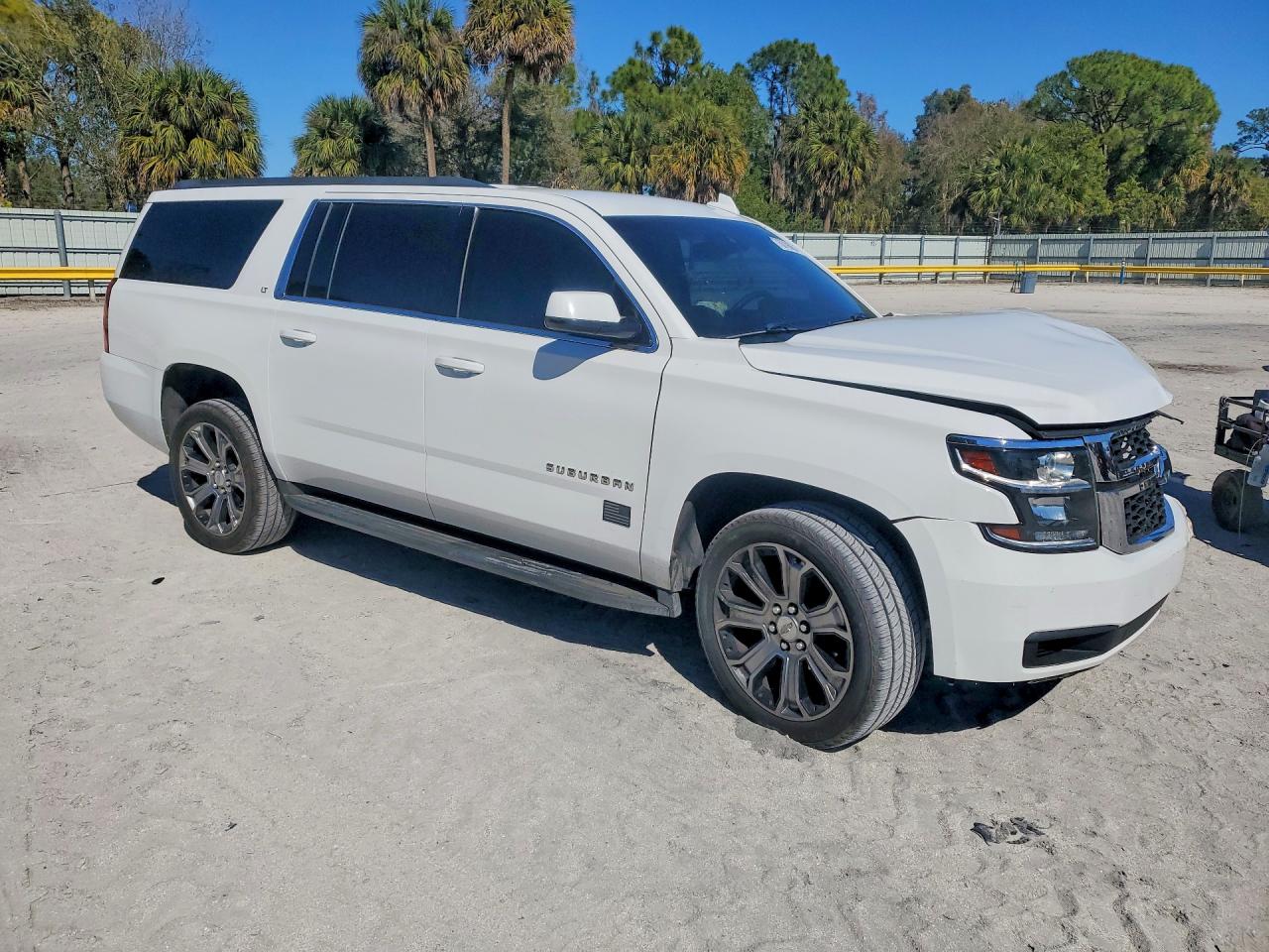 2017 CHEVROLET SUBURBAN