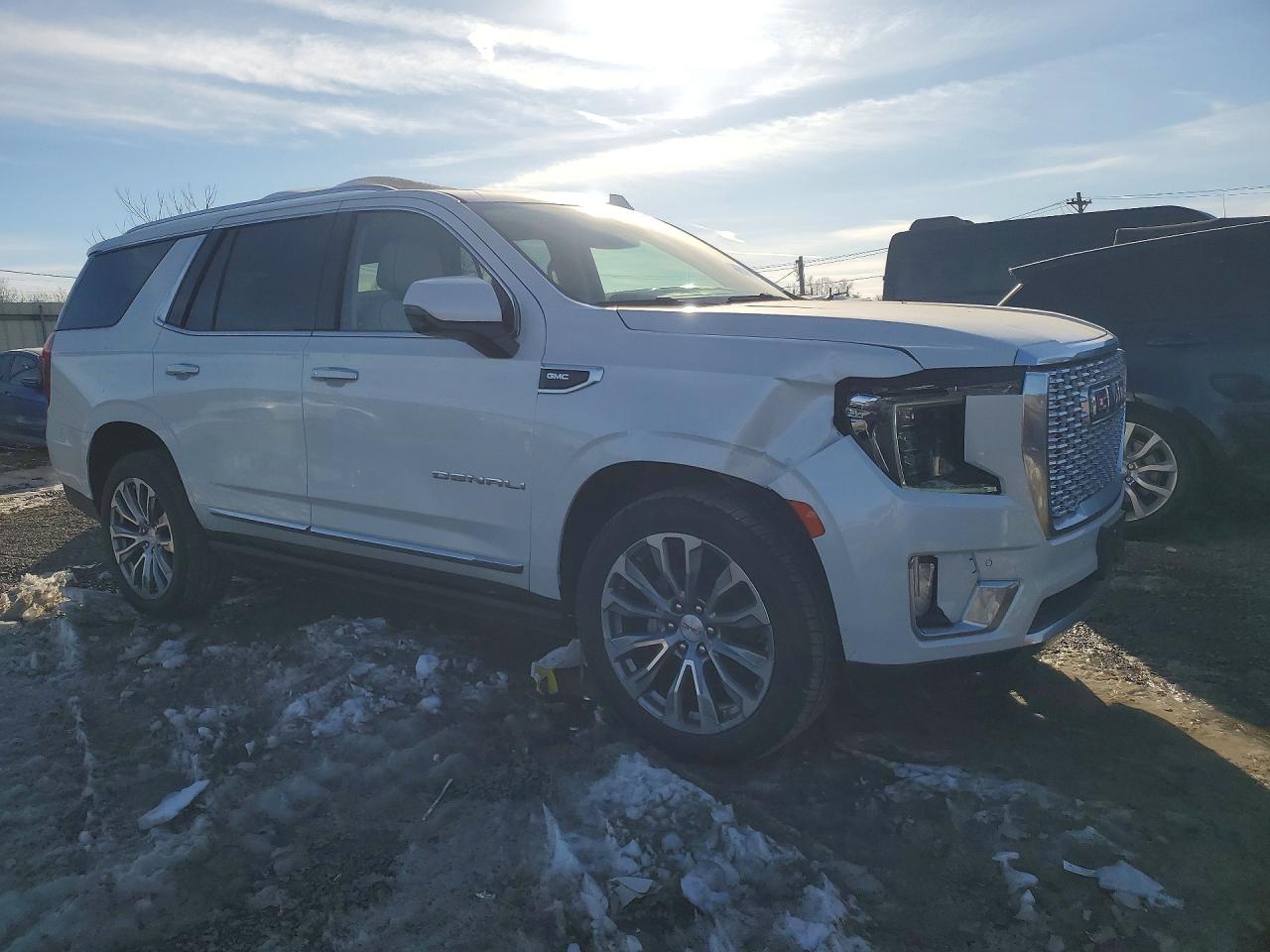 2022 GMC YUKON