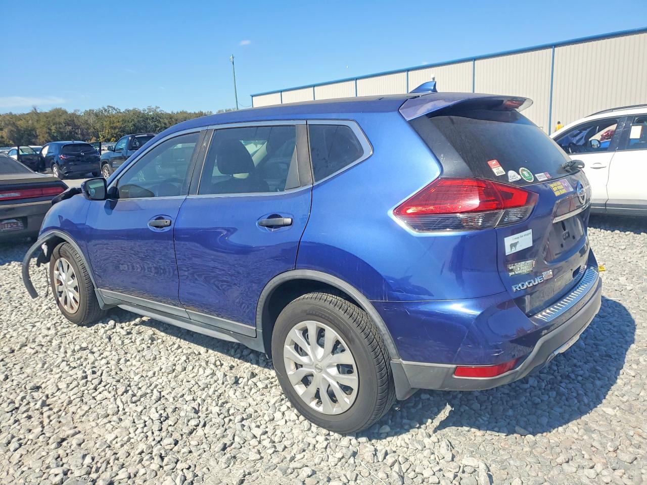 2017 NISSAN ROGUE
