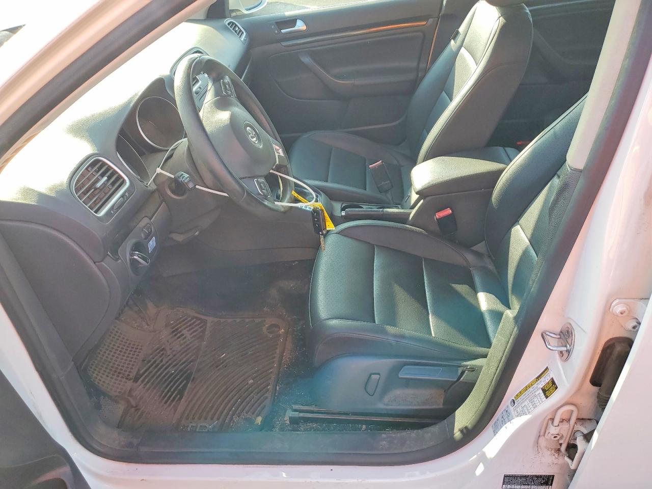 2013 VOLKSWAGEN JETTA