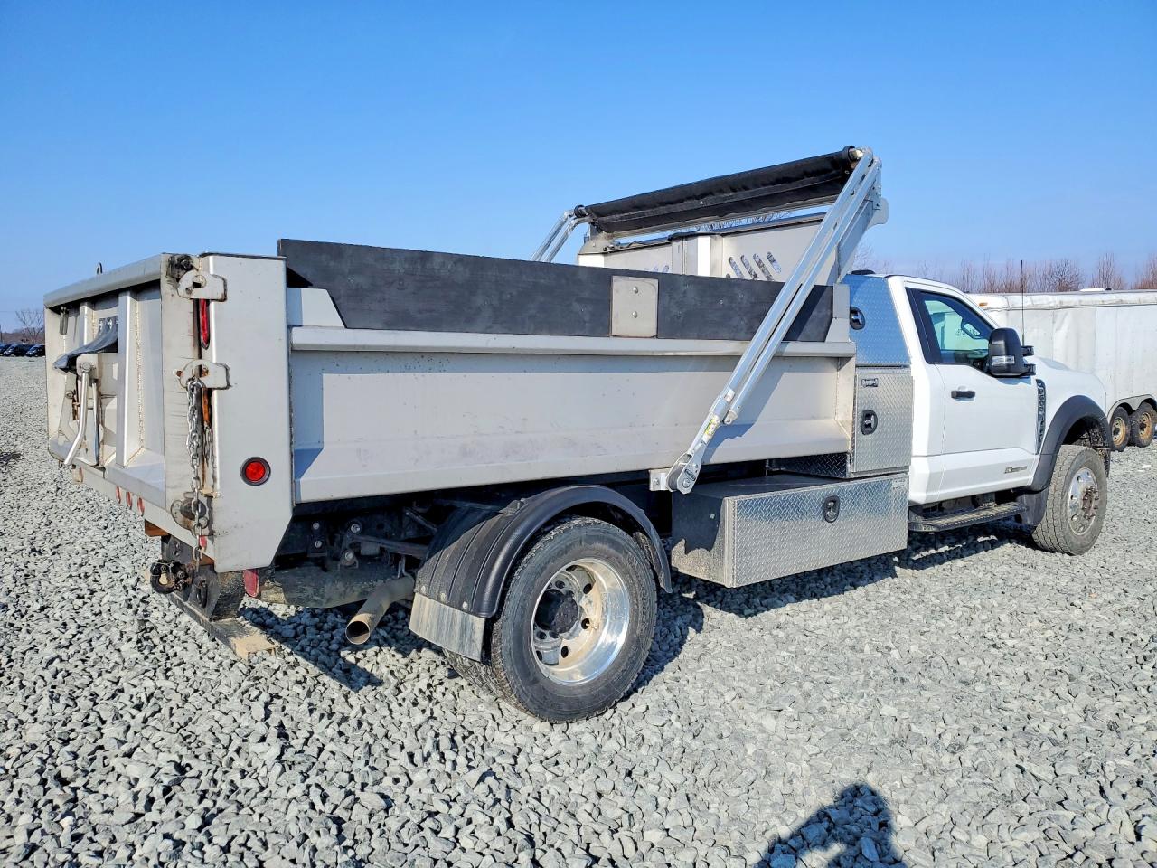 2024 FORD F600