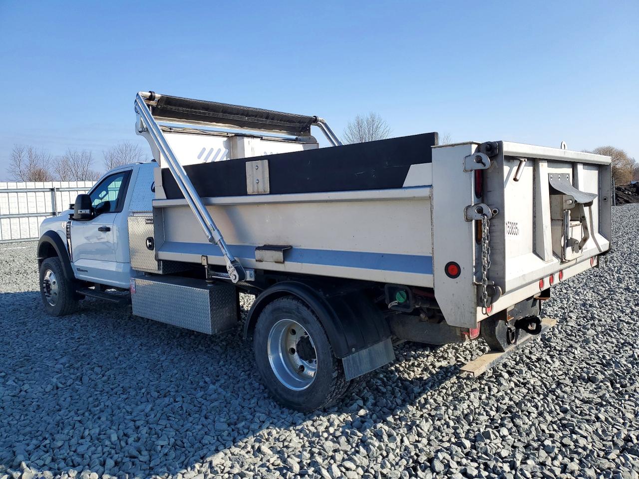 2024 FORD F600