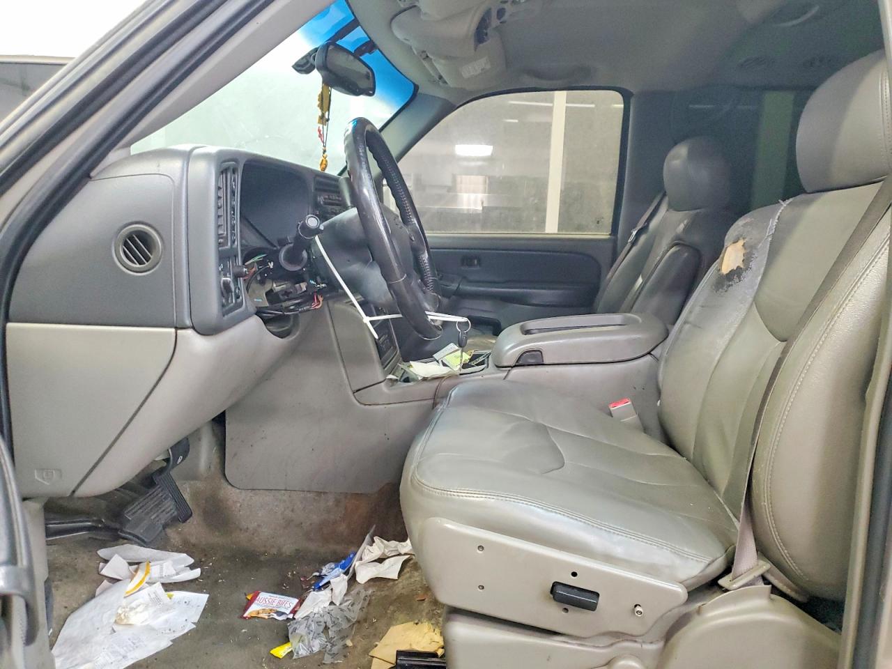 2003 CHEVROLET SUBURBAN