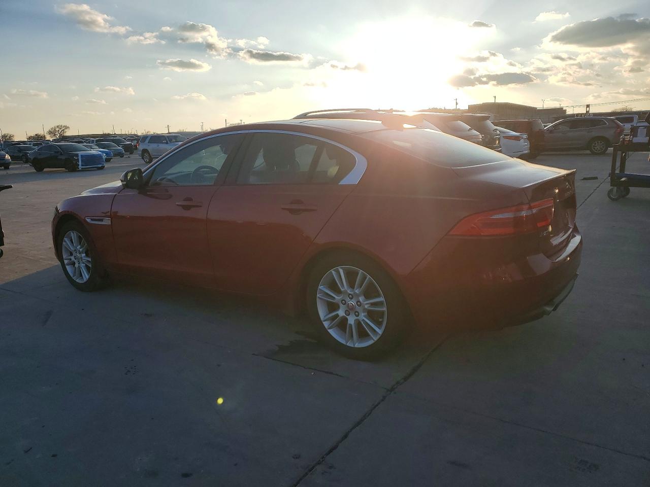 2018 JAGUAR XE