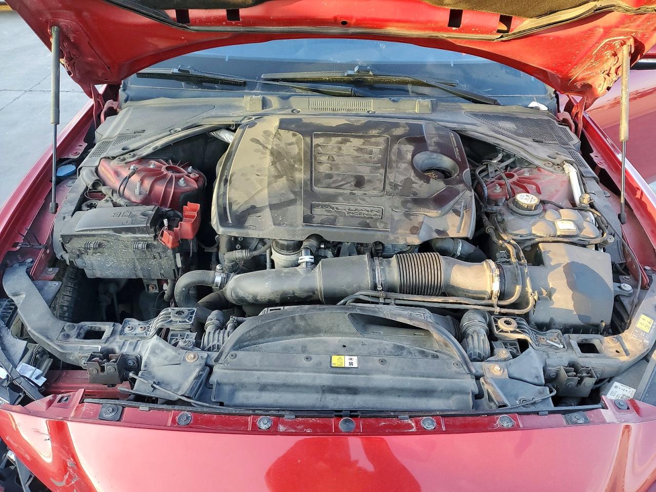 2018 JAGUAR XE