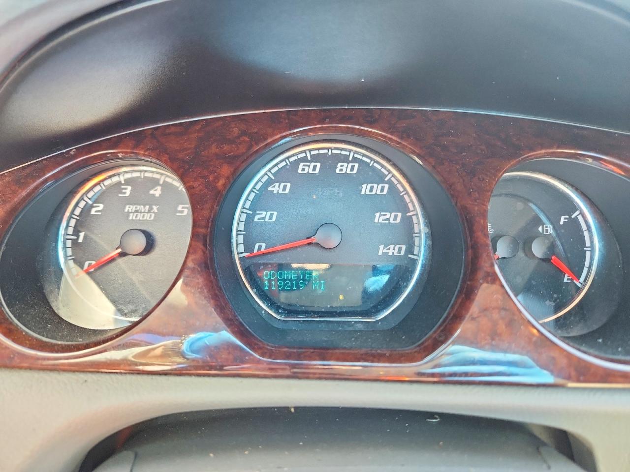 2011 BUICK LUCERNE