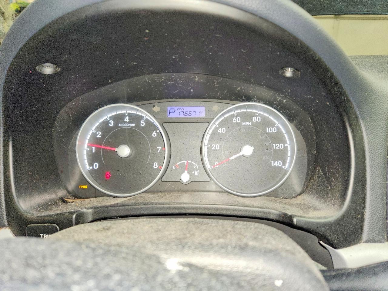 2011 HYUNDAI ACCENT
