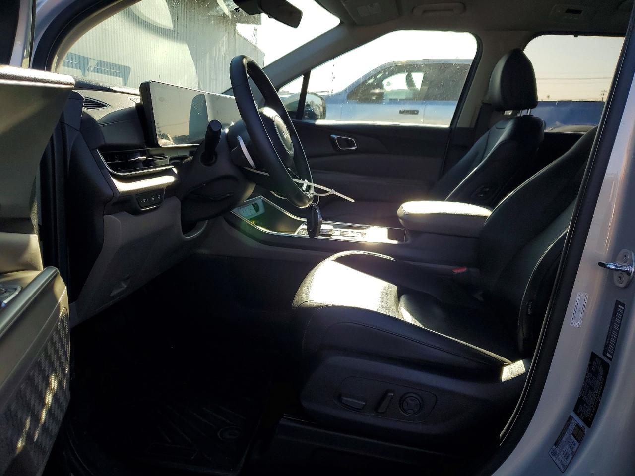 2025 KIA SEDONA