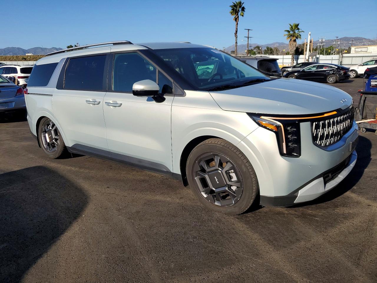2025 KIA SEDONA