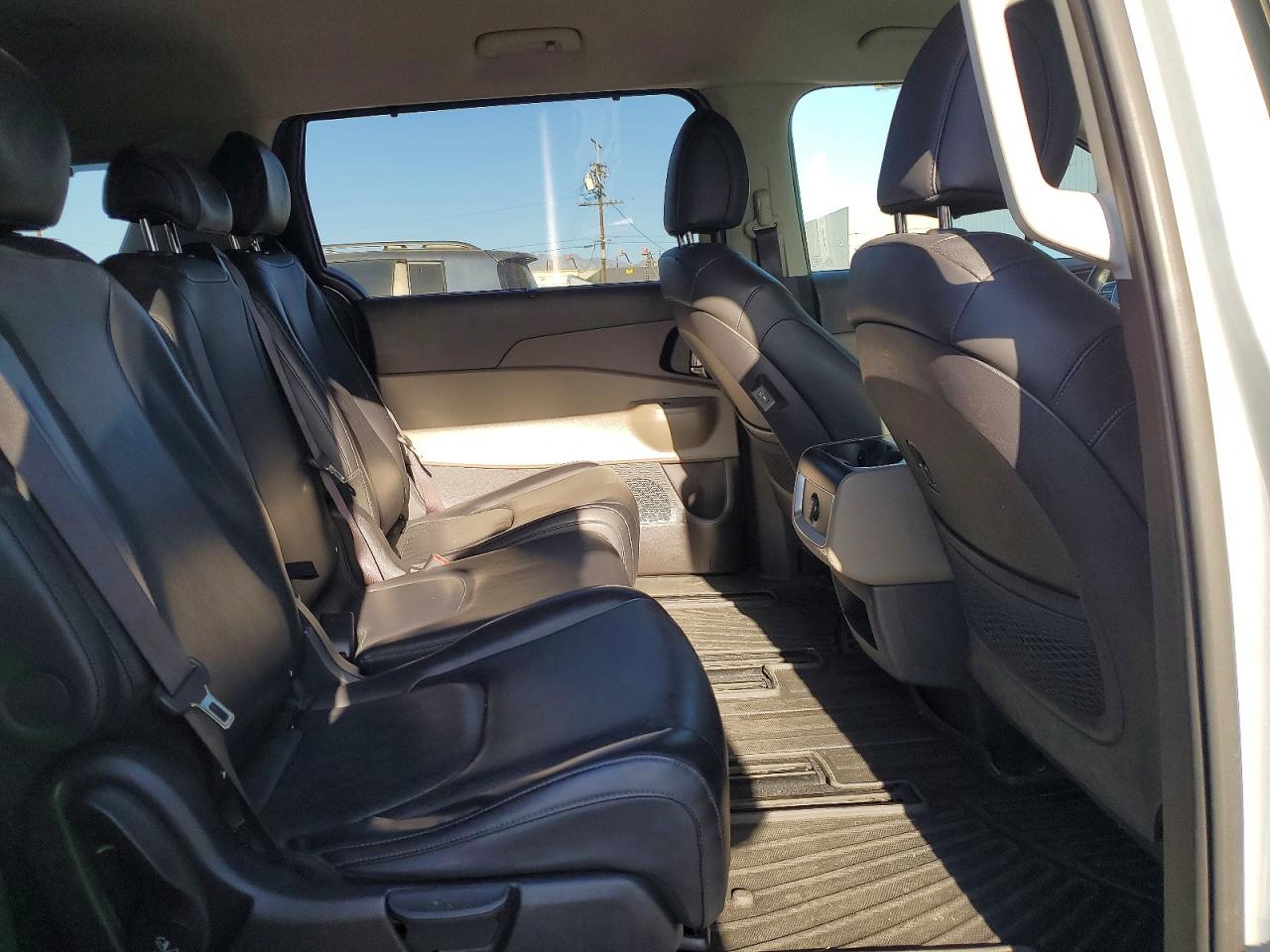 2025 KIA SEDONA