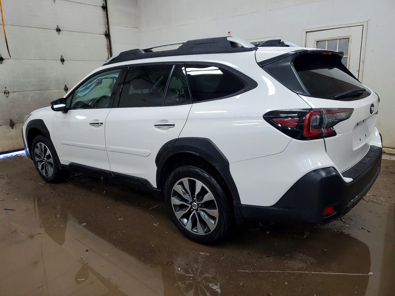 2023 SUBARU OUTBACK