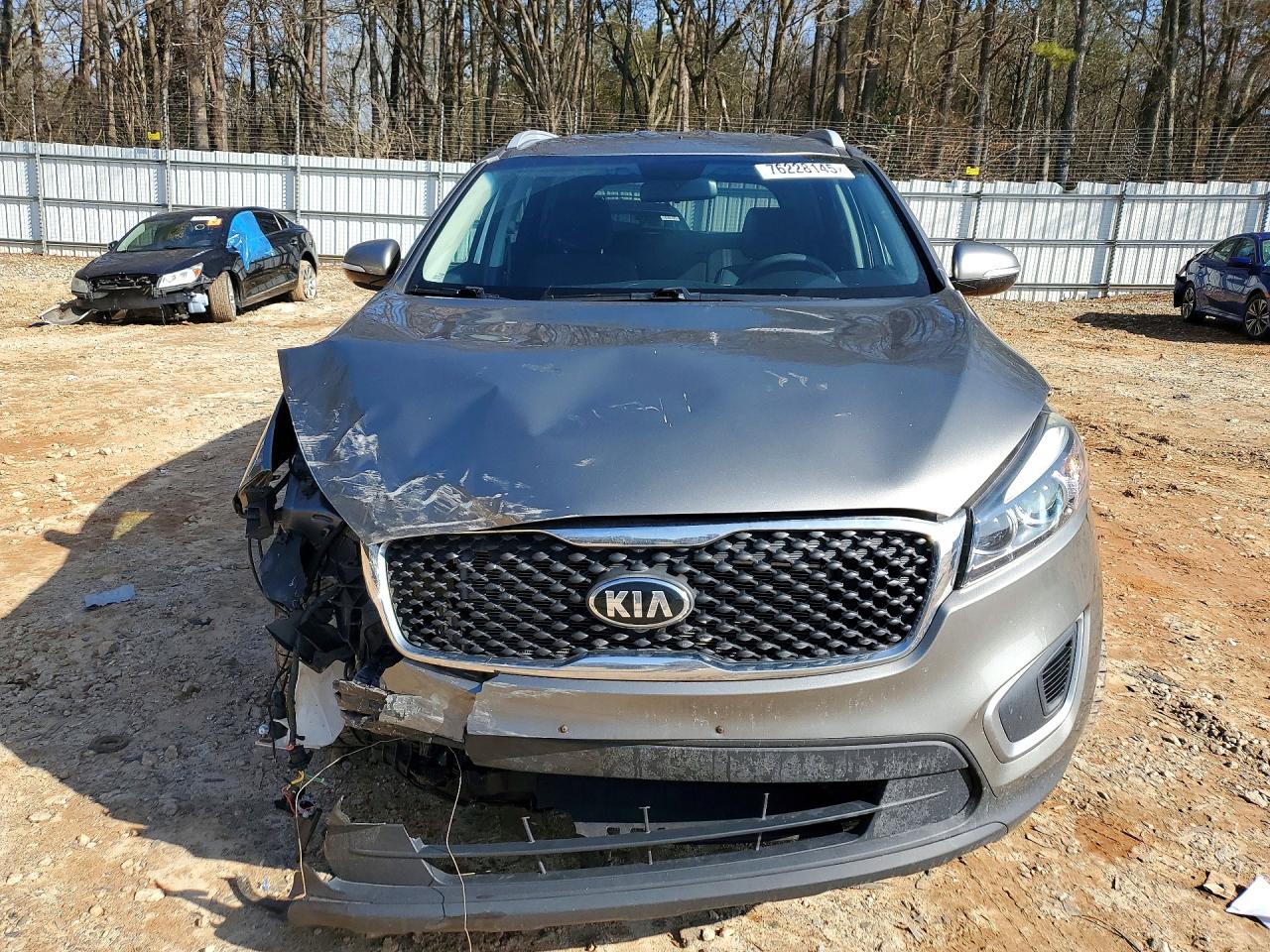 2016 KIA SORENTO