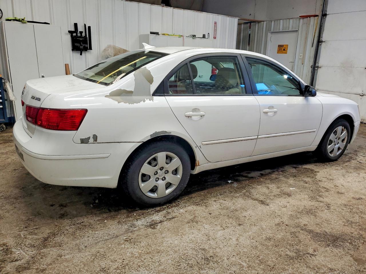 2010 HYUNDAI SONATA