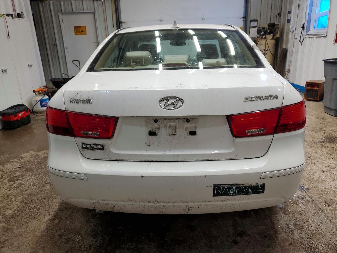 2010 HYUNDAI SONATA