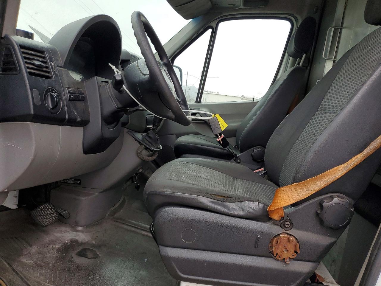 2011 MERCEDES-BENZ SPRINTER