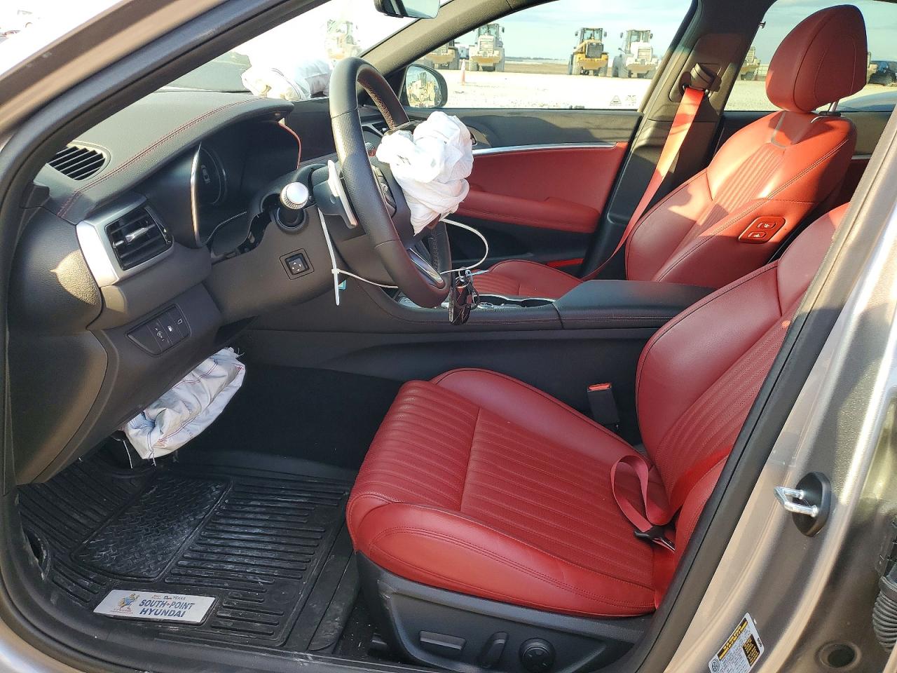 2025 GENESIS G70 BASE