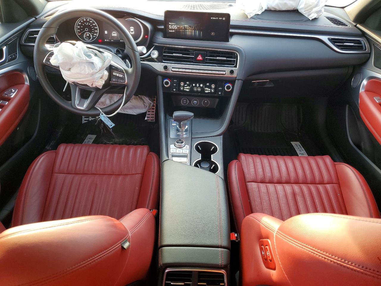 2025 GENESIS G70 BASE