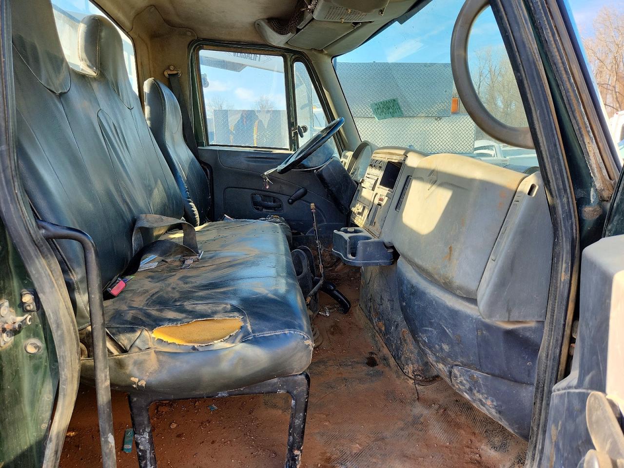 2008 INTERNATIONAL 4000 SERIE