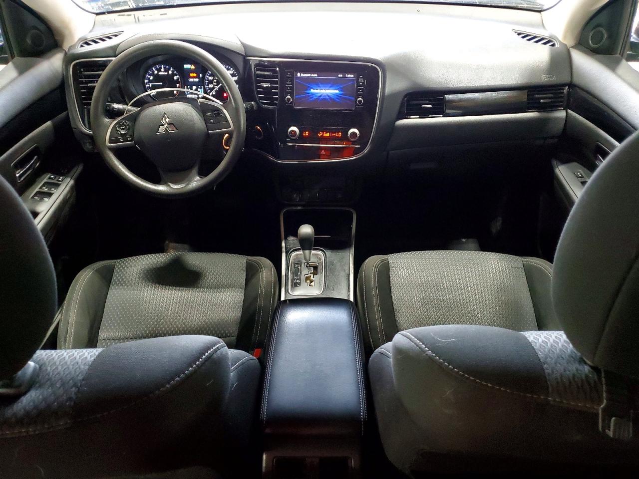 2020 MITSUBISHI OUTLANDER