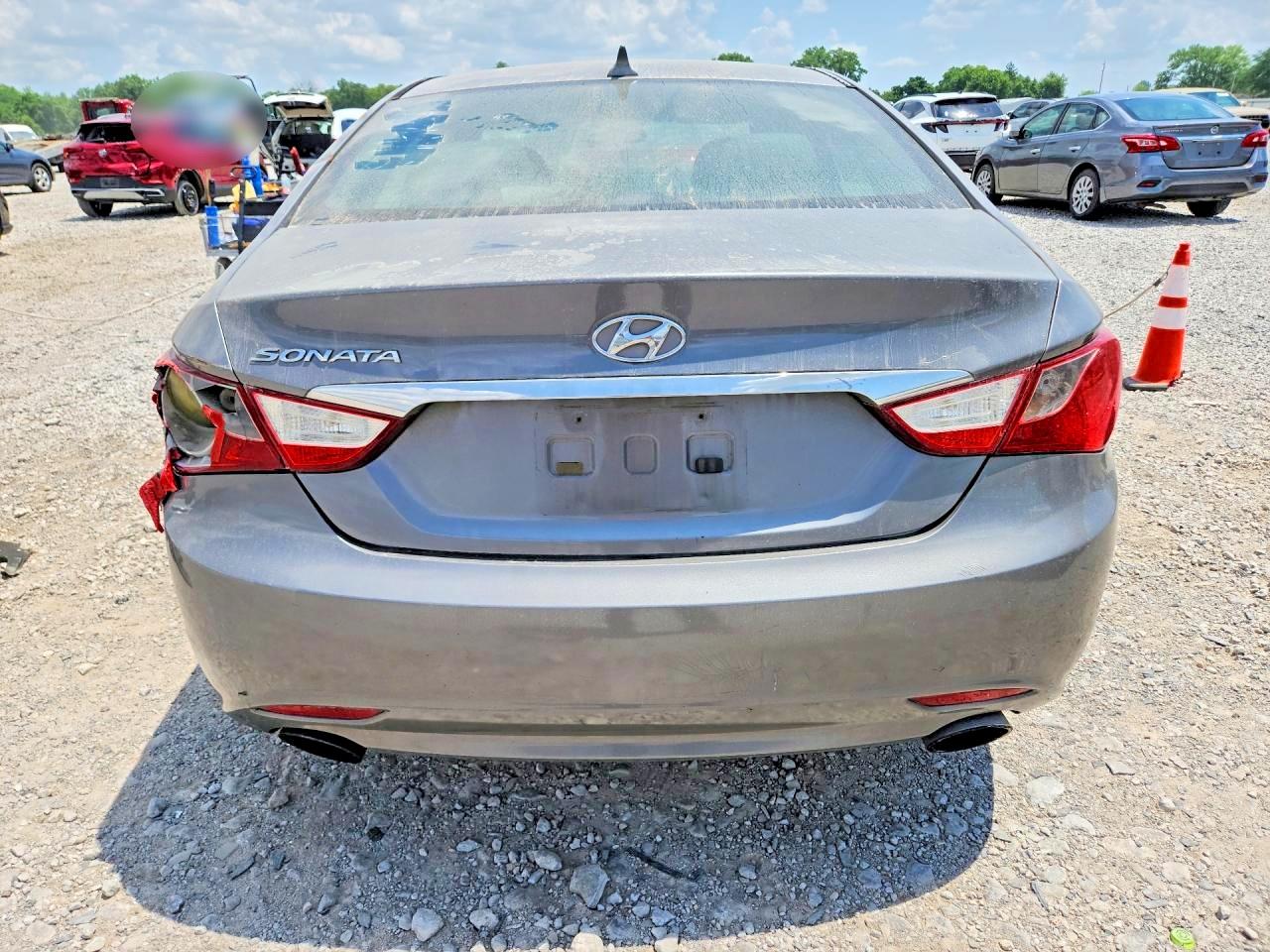 2011 HYUNDAI SONATA